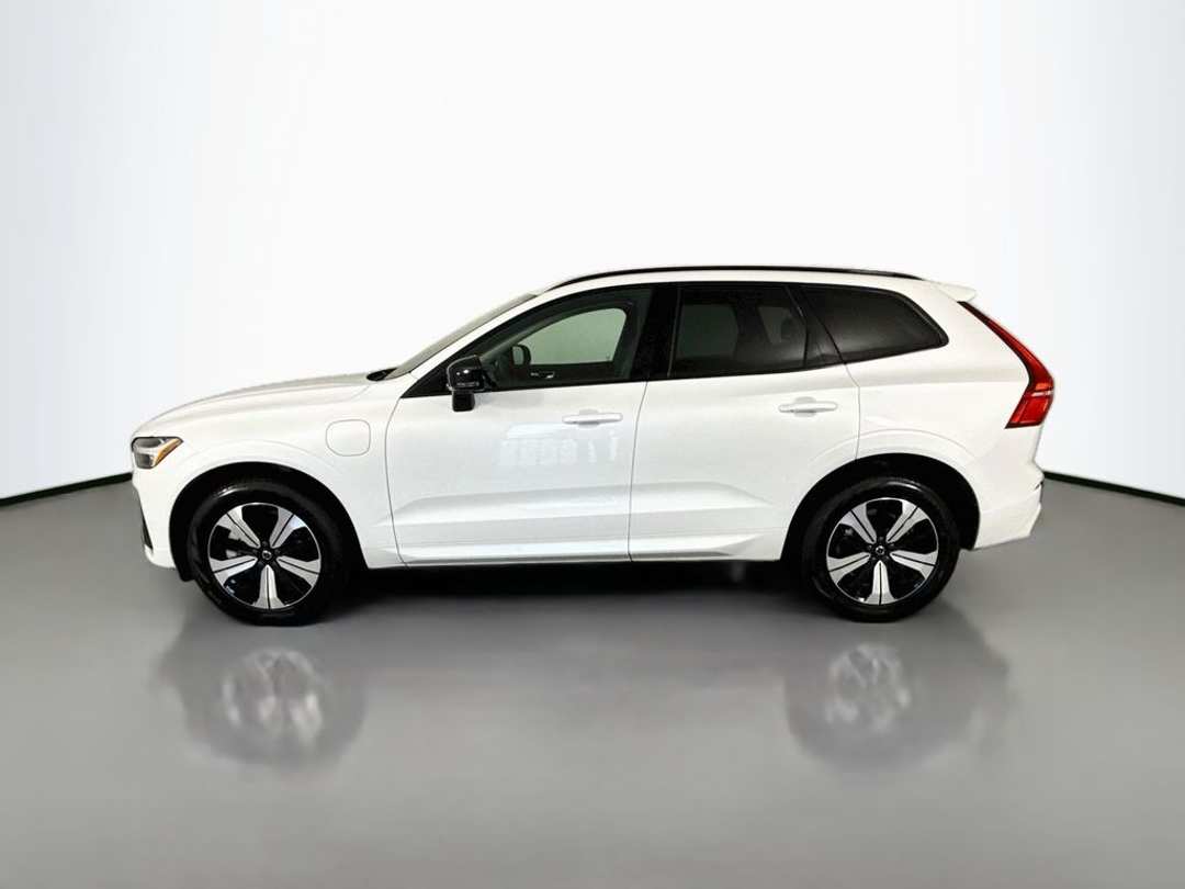 2025 Volvo Xc60 Plug-In Hybrid T8 Core - Image 2