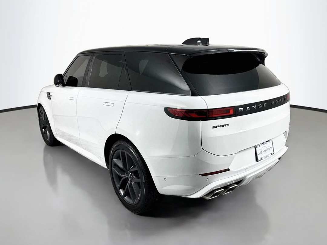 2025 Land Rover Range Rover Sport Dynamic SE - Image 3