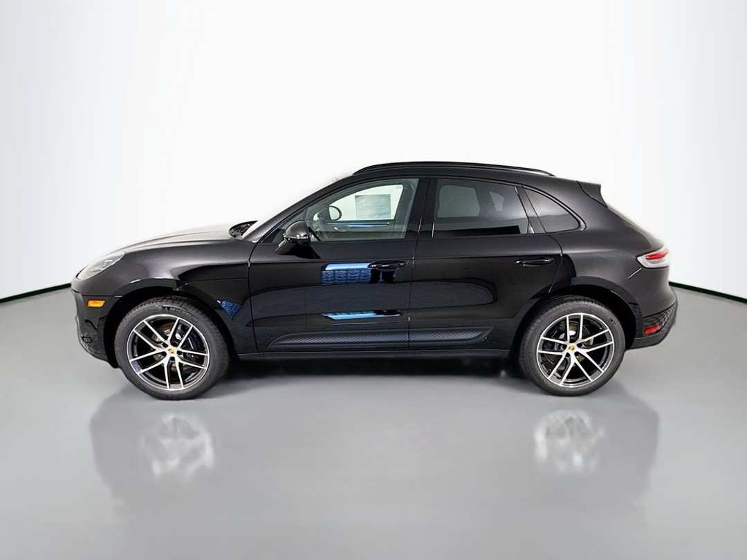 2026 Porsche Macan - Image 2