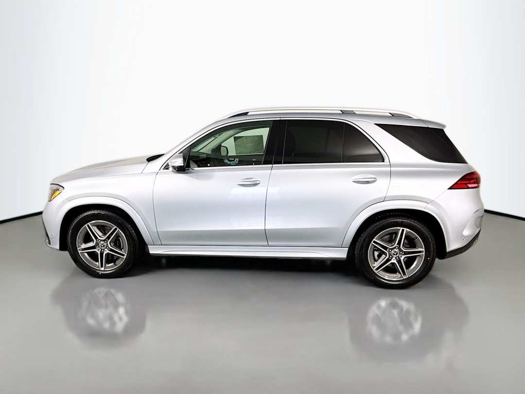 2026 Mercedes-Benz GLE GLE 450 - Image 2