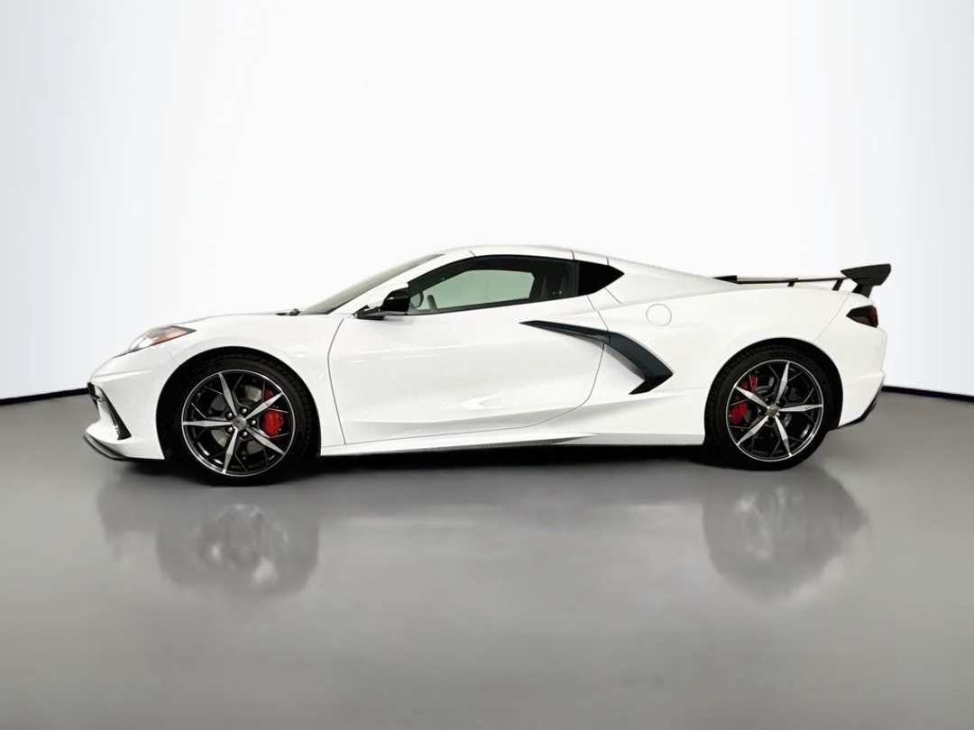 2020 Chevrolet Corvette Stingray - Image 2