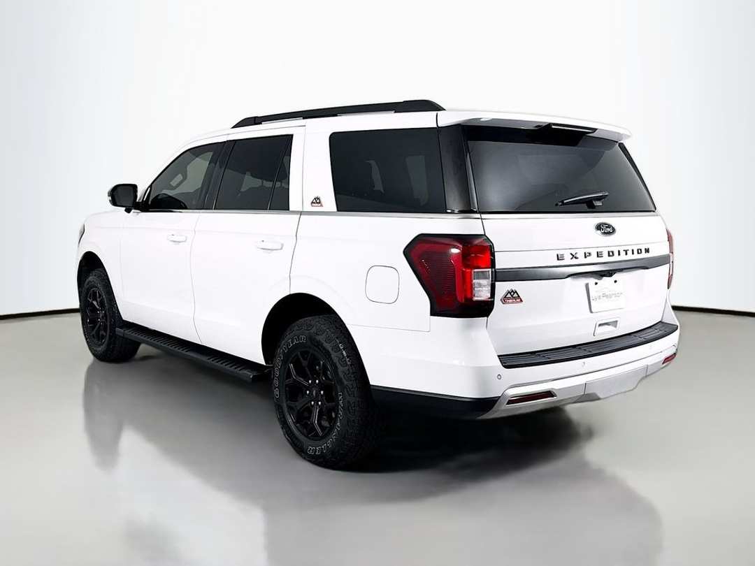 2024 Ford Expedition Timberline - Image 3