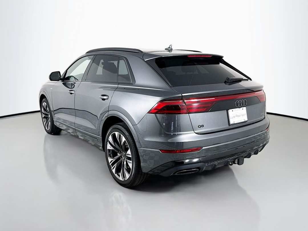 2026 Audi Q8 - Image 3