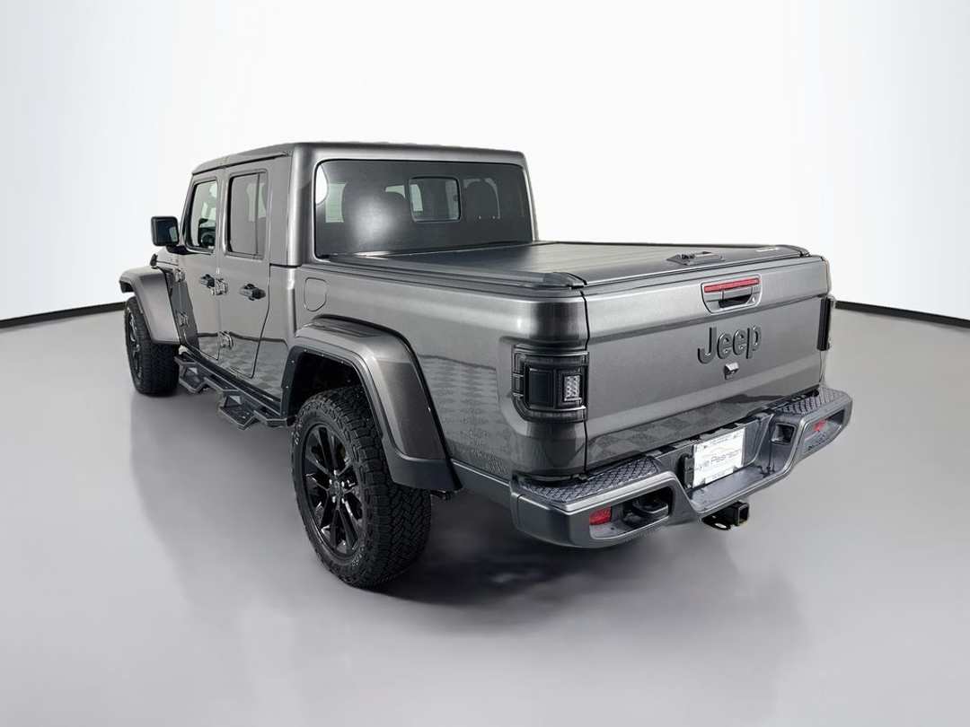 2024 Jeep Gladiator Sport - Image 3