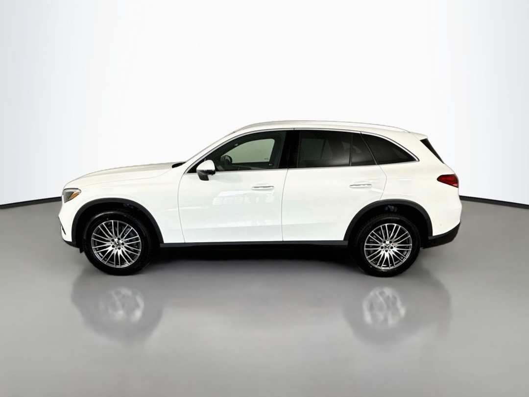 2026 Mercedes-Benz GLC GLC 300 - Image 2