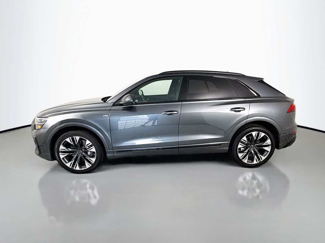 2026 Audi Q8 - Image 2