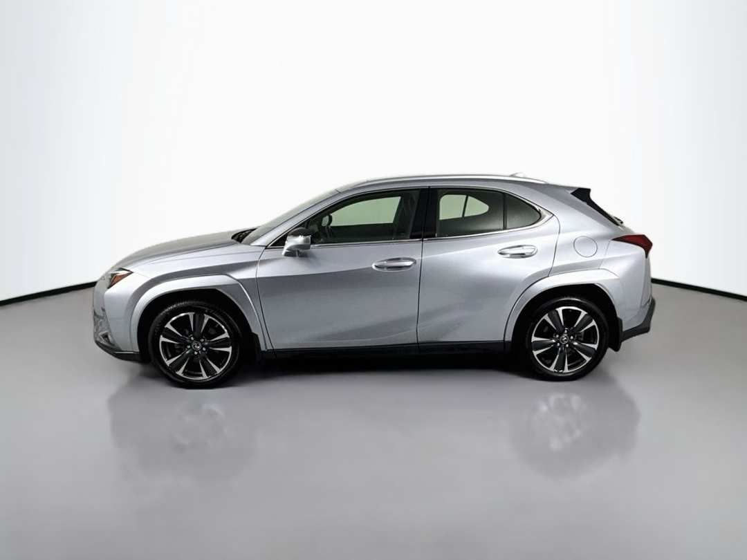 2023 Lexus Ux 250h Premium - Image 2