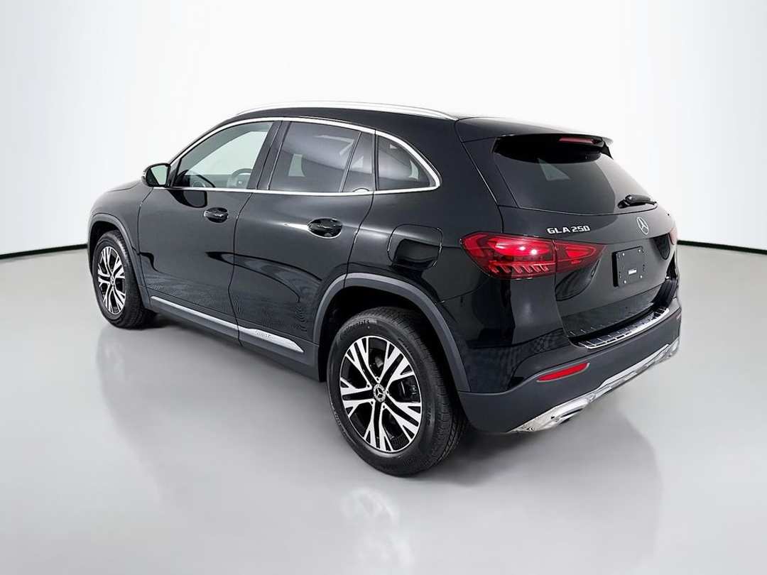 2026 Mercedes-Benz GLA GLA 250 - Image 3