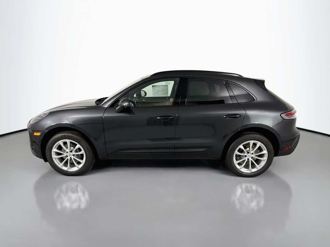 2026 Porsche Macan - Image 2
