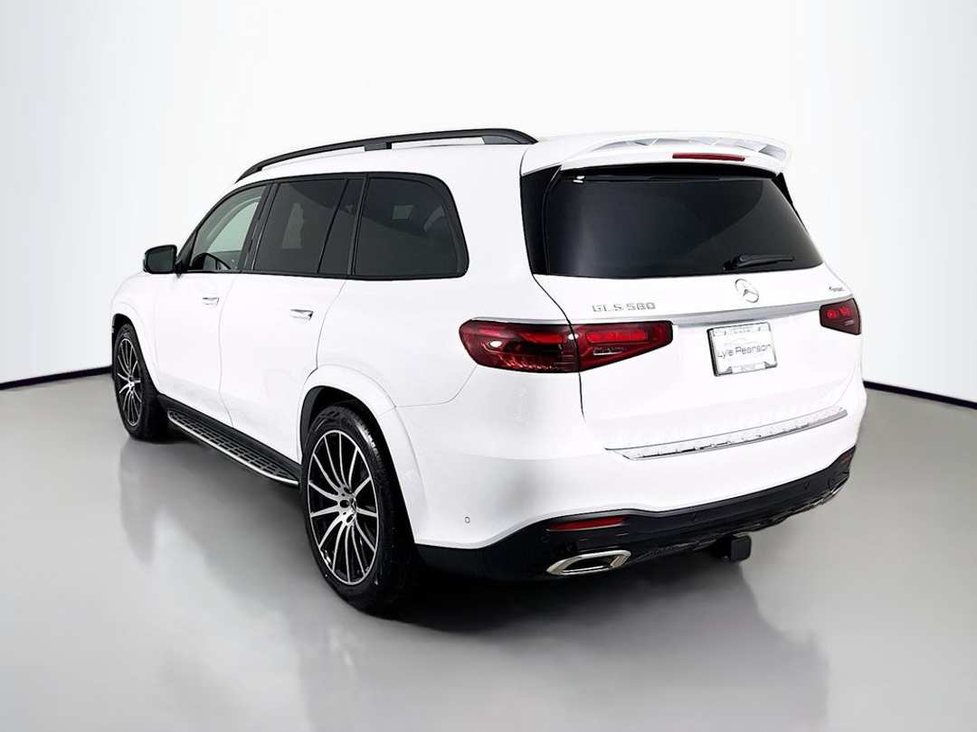 2026 Mercedes-Benz GLS GLS 580 - Image 3