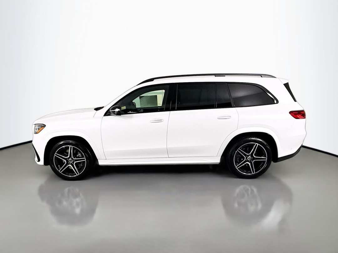 2026 Mercedes-Benz GLS GLS 450 - Image 2