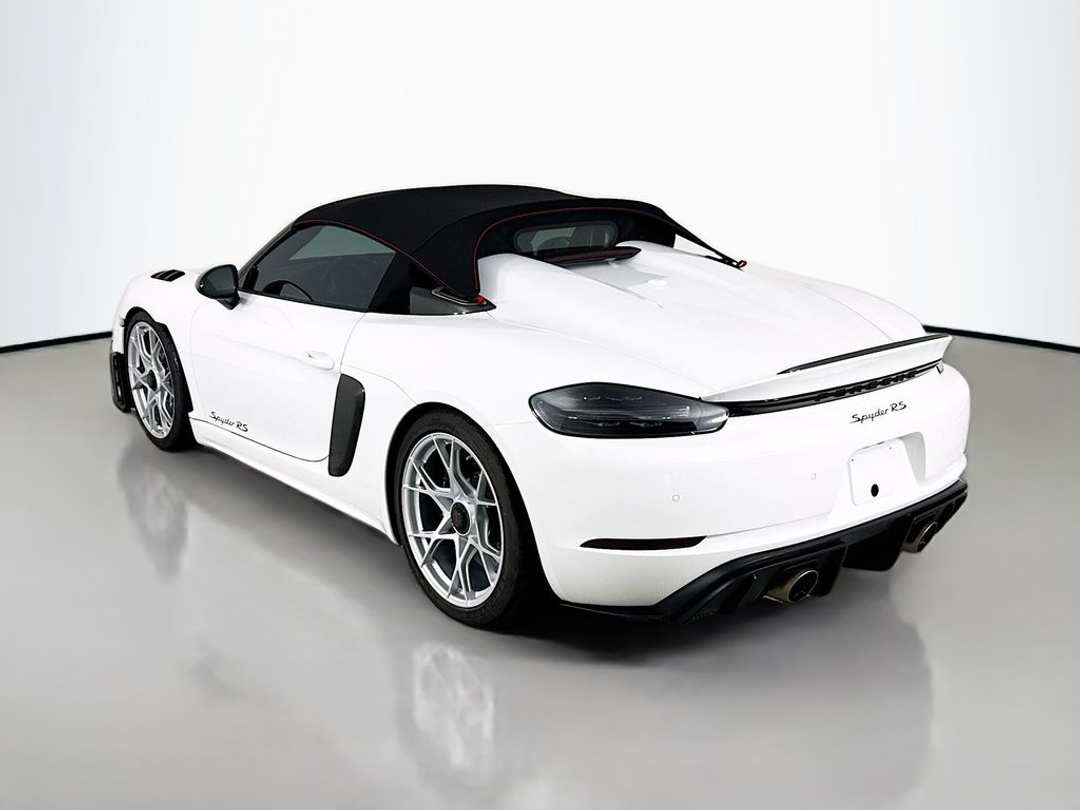 2025 Porsche 718 Spyder RS - Image 3