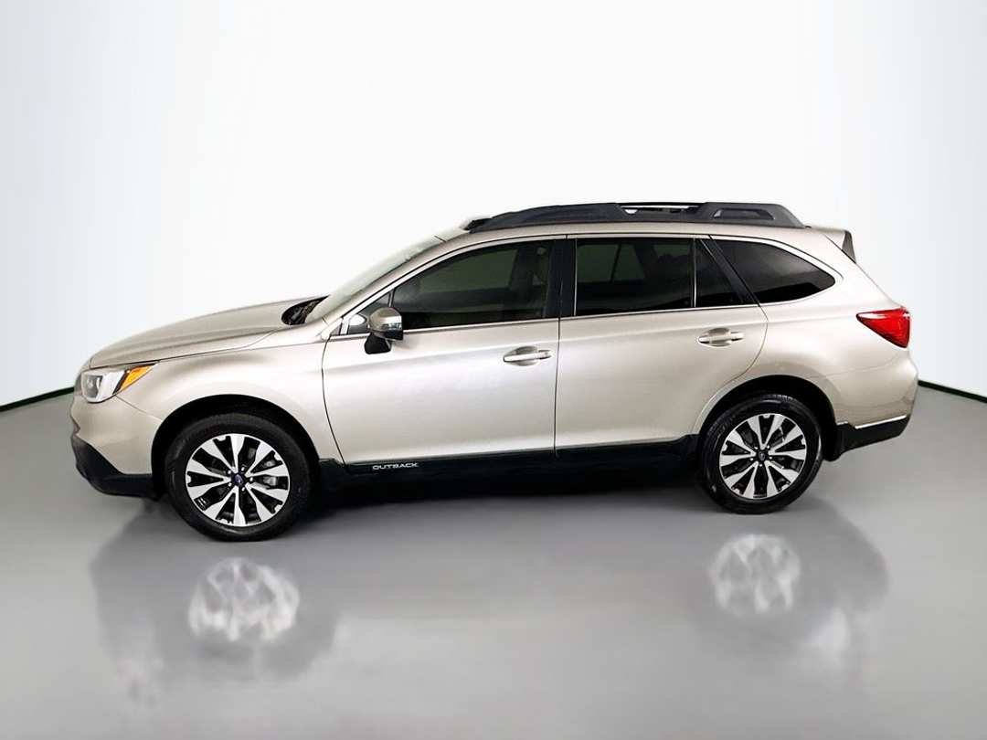 2017 Subaru Outback 2.5i - Image 2
