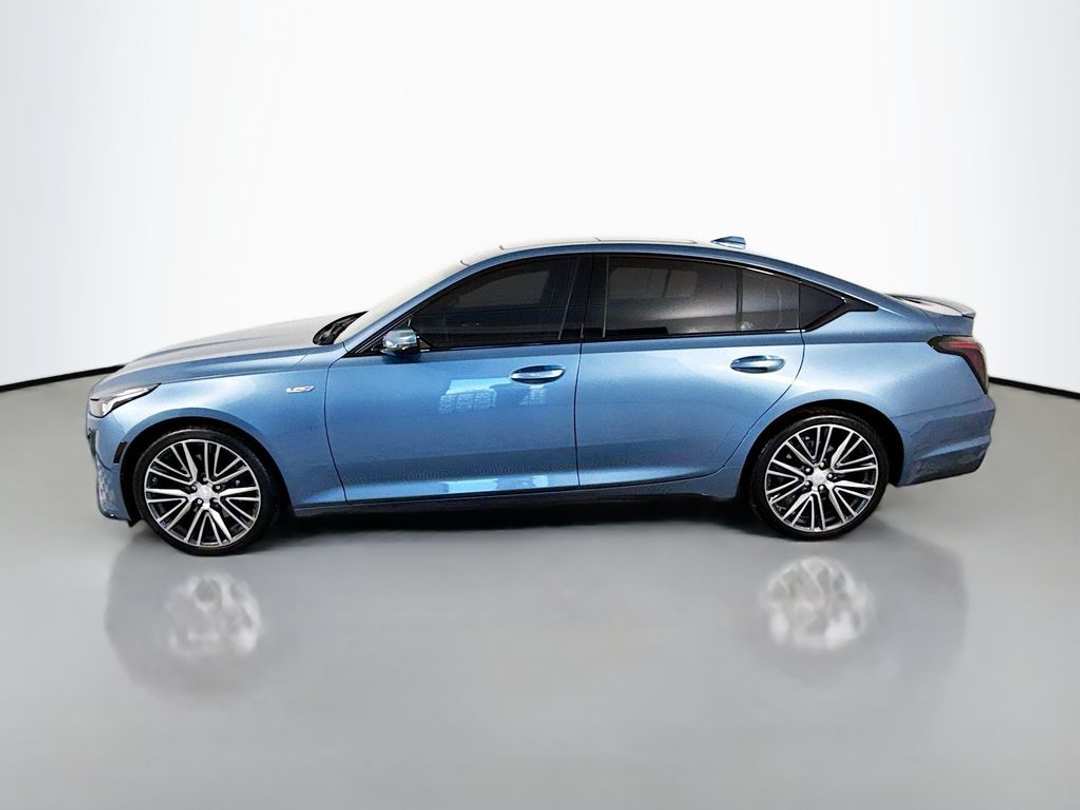2023 Cadillac Ct5 VSeries - Image 2