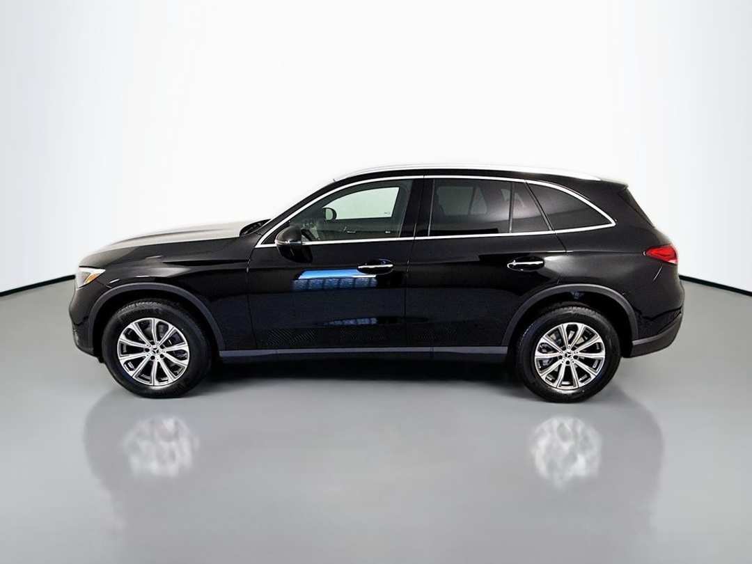 2026 Mercedes-Benz GLC GLC 300 - Image 2