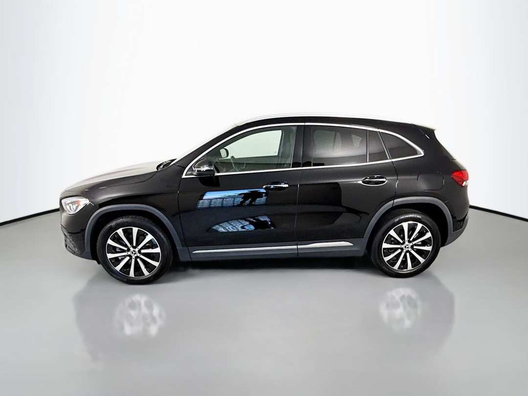 2022 Mercedes-Benz GLA GLA 250 - Image 2