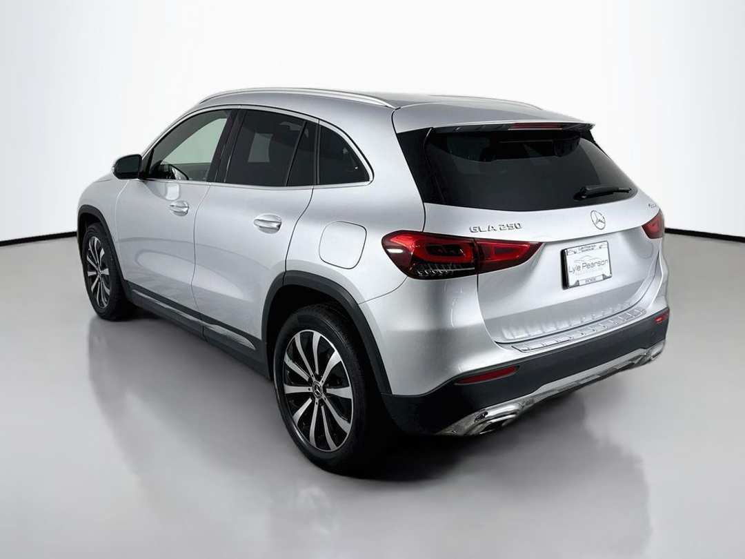 2023 Mercedes-Benz GLA GLA 250 - Image 3