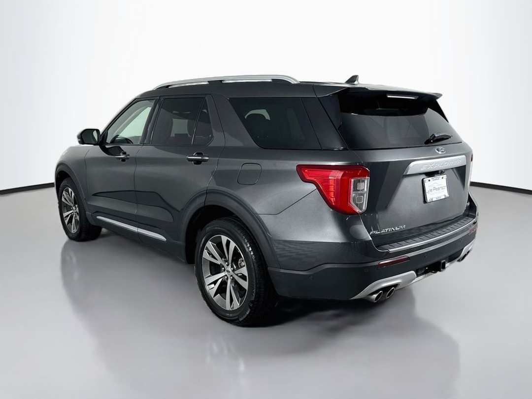 2020 Ford Explorer Platinum - Image 3