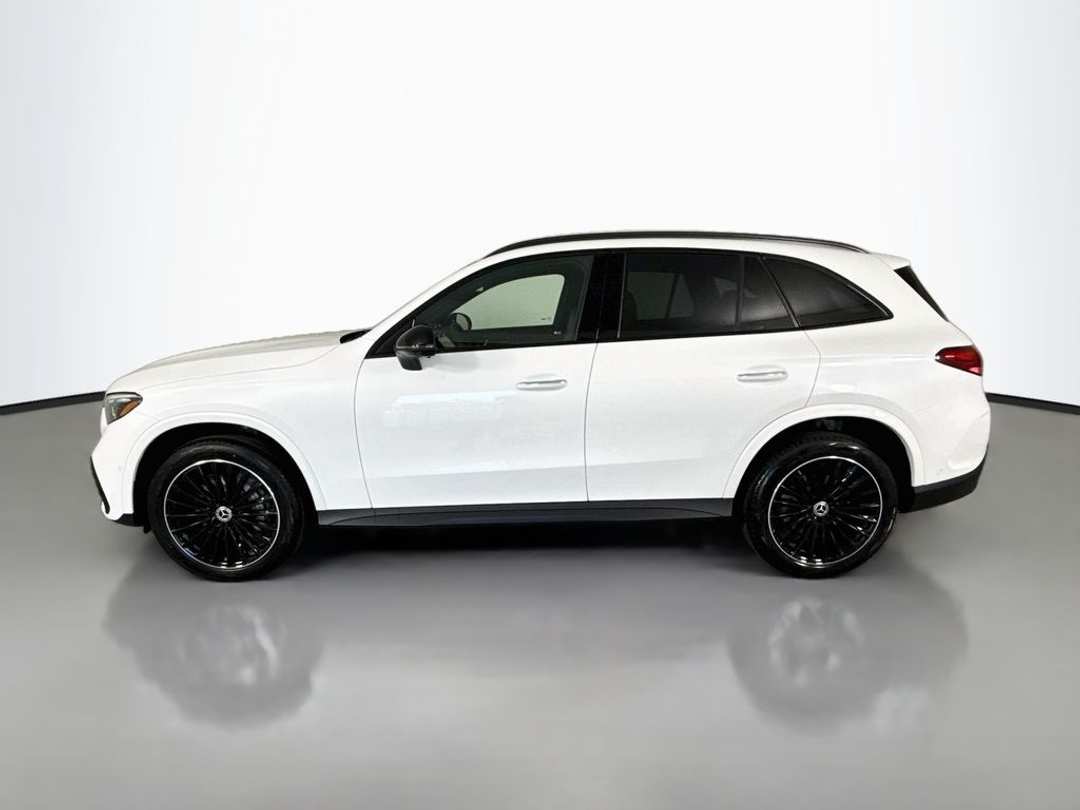 2026 Mercedes-Benz GLC GLC 300 - Image 2