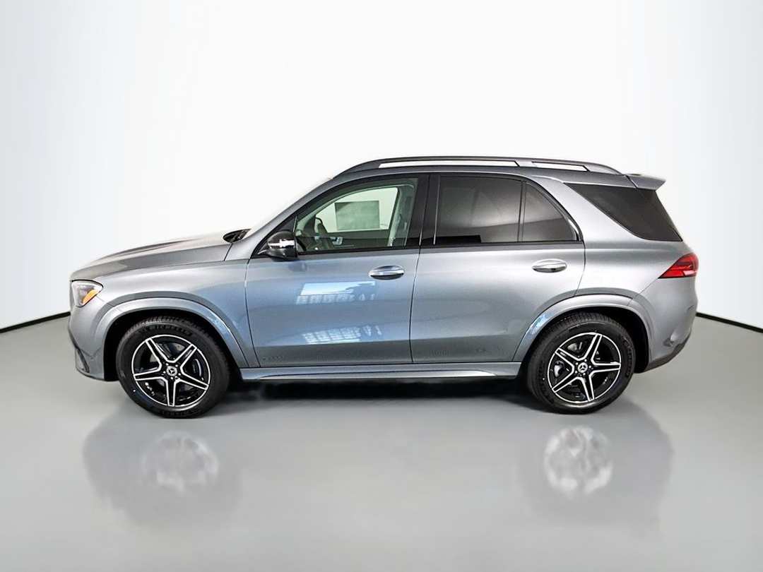 2026 Mercedes-Benz GLE GLE 450 - Image 2