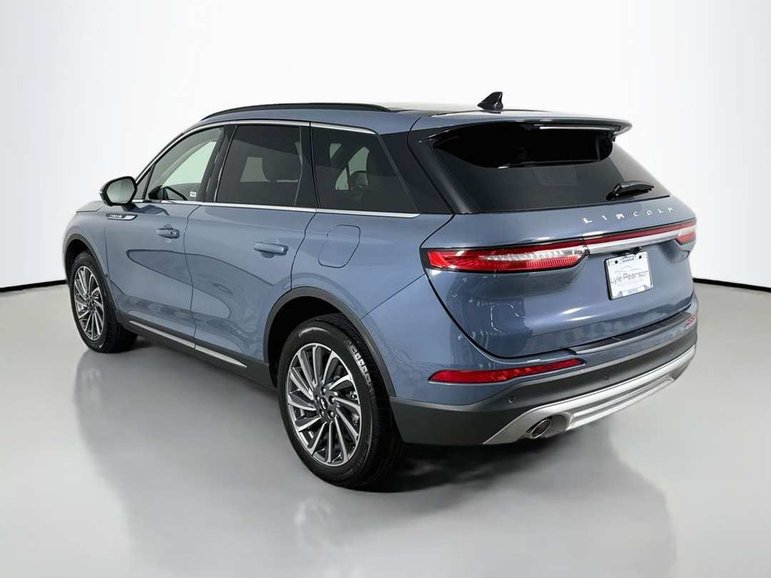 2025 Lincoln Corsair Reserve - Image 3